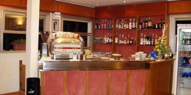 Hotel Rugantino Чезенатико Экстерьер фото