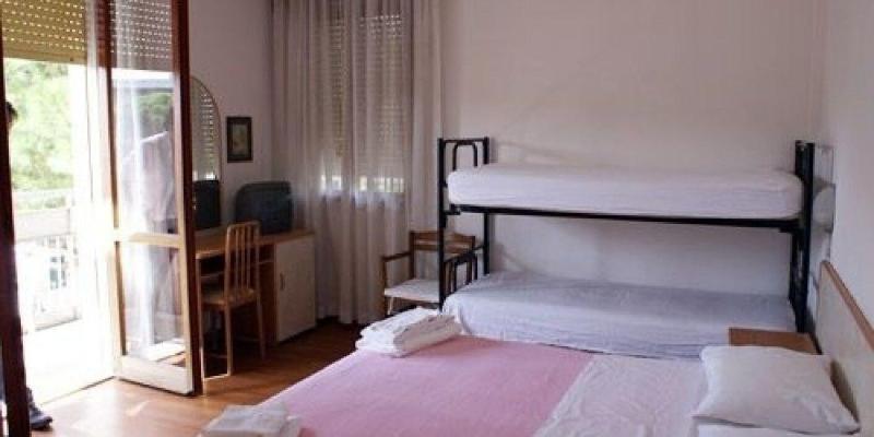 Hotel Rugantino Чезенатико Экстерьер фото